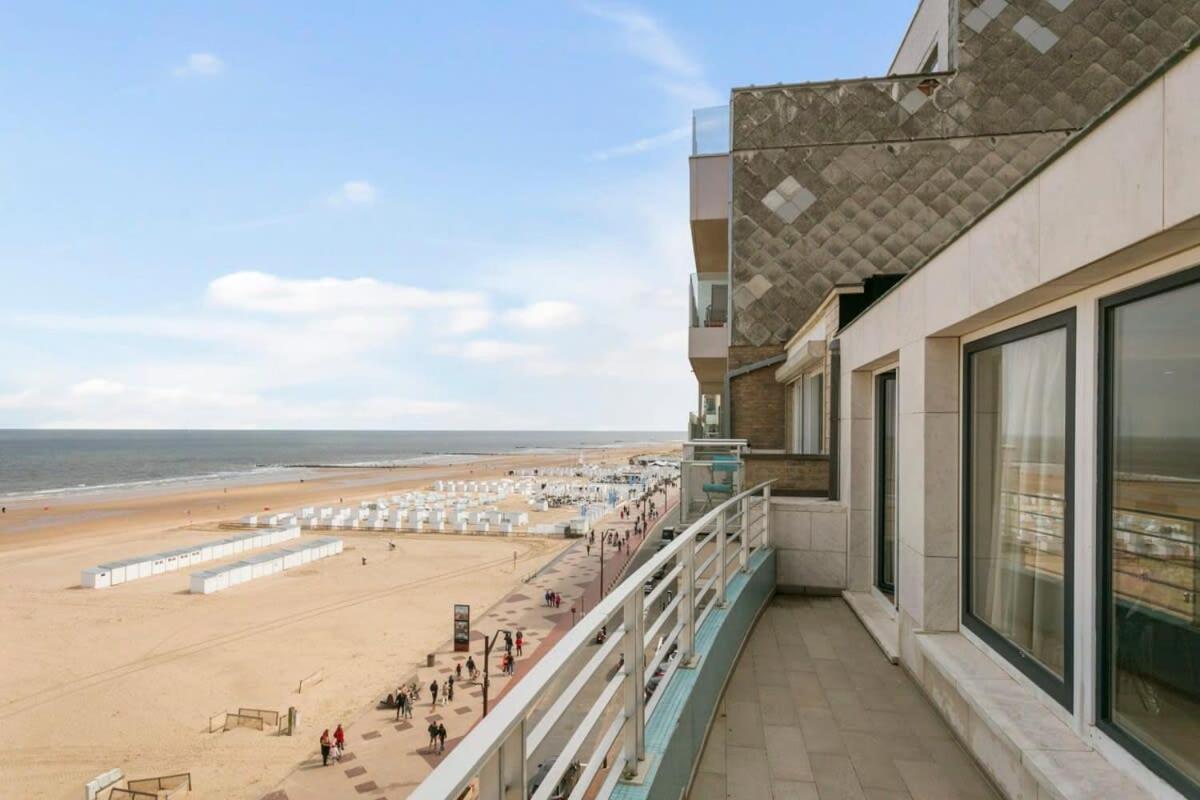 Huswell - Panoramic Seaview Apartment In 'T Zoute Knokke-Heist Esterno foto