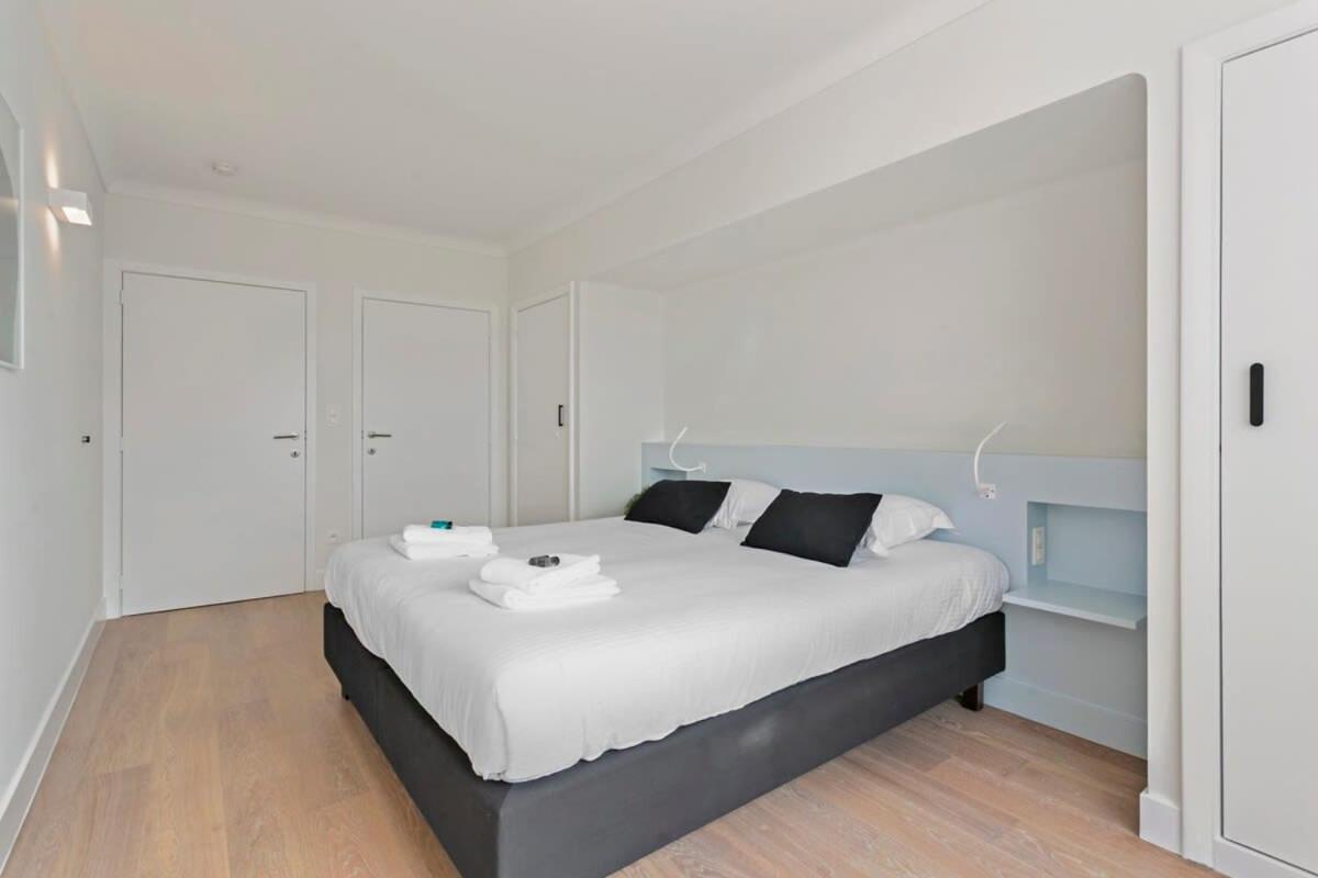 Huswell - Panoramic Seaview Apartment In 'T Zoute Knokke-Heist Esterno foto