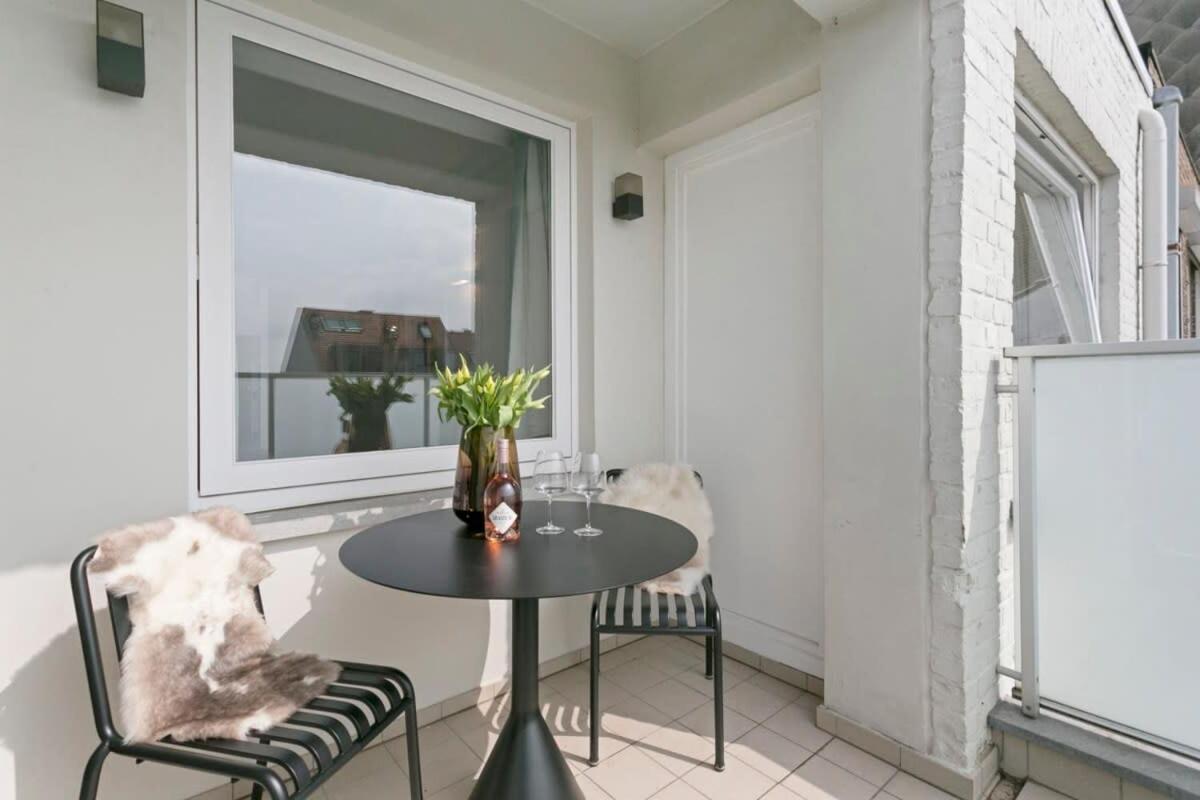 Huswell - Panoramic Seaview Apartment In 'T Zoute Knokke-Heist Esterno foto