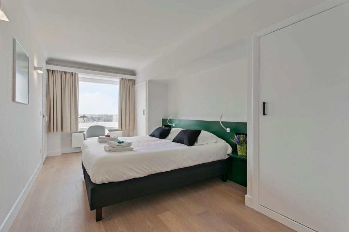 Huswell - Panoramic Seaview Apartment In 'T Zoute Knokke-Heist Esterno foto
