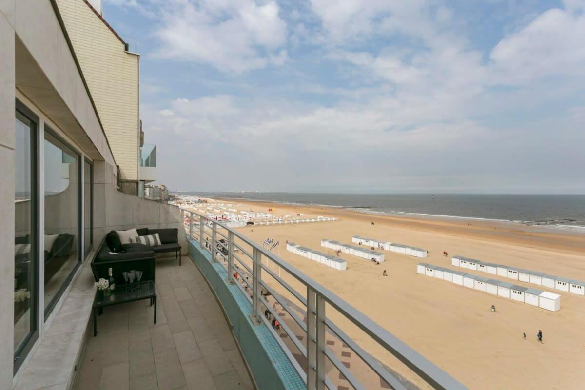 Huswell - Panoramic Seaview Apartment In 'T Zoute Knokke-Heist Esterno foto