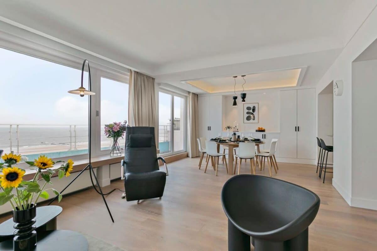 Huswell - Panoramic Seaview Apartment In 'T Zoute Knokke-Heist Esterno foto